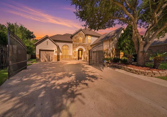 Photo 1 of Single family home for sale at 9003 Gable Glen Ln, Houston, TX 77095 | MLS# 87361747 | Listing updated on 2026-09-20
