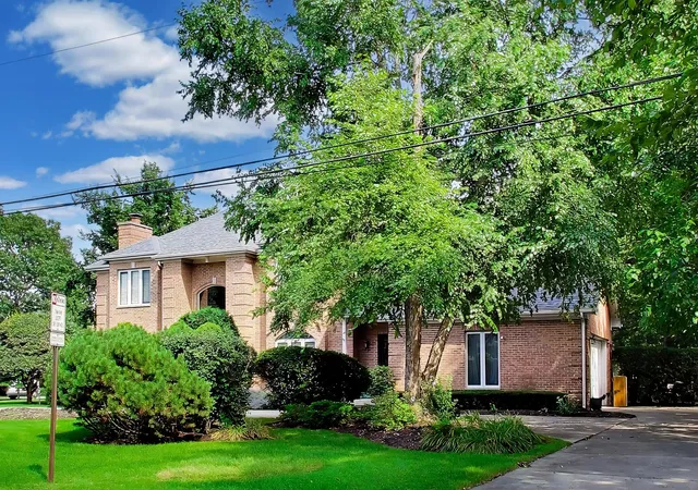 Photo 3 of Single family home for sale at 1425 Tyrell Ave, Park Ridge, IL 60068 | MLS# 12621191 | Listing updated on 2026-09-22