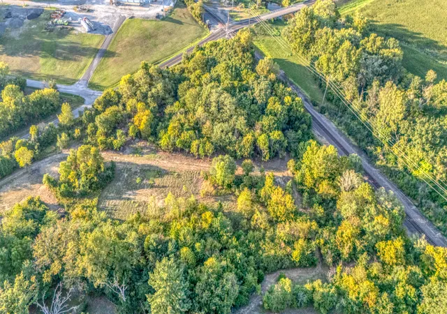 Photo 3 of Land for sale at 1300 Tolle Ln, Mt Vernon, IL 62864 | MLS# 12692454 | Listing updated on 2026-09-03
