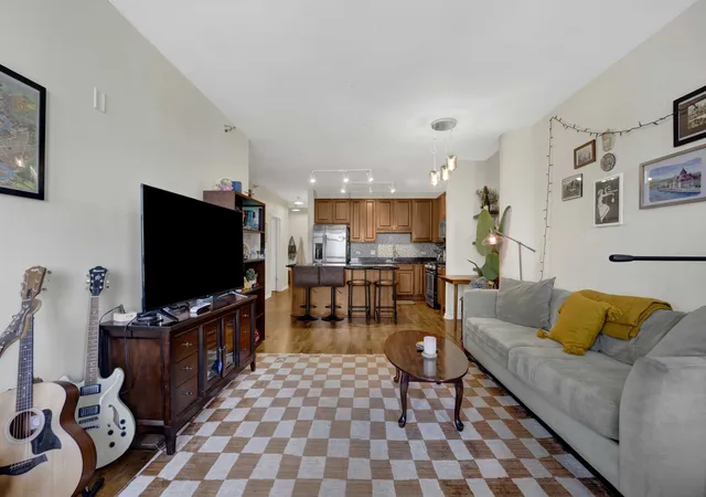 Photo 3 of Condo for sale at 1255 S State St #1008, Chicago, IL 60605 | MLS# 12695588 | Listing updated on 2026-09-01