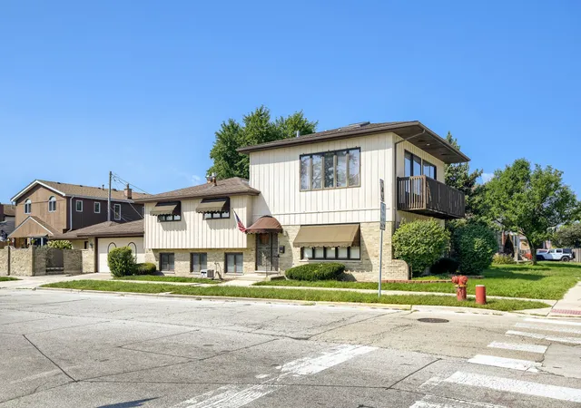 Photo 2 of Single family home for sale at 10300 S Central Park Ave, Chicago, IL 60655 | MLS# 12710585 | Listing updated on 2026-09-04