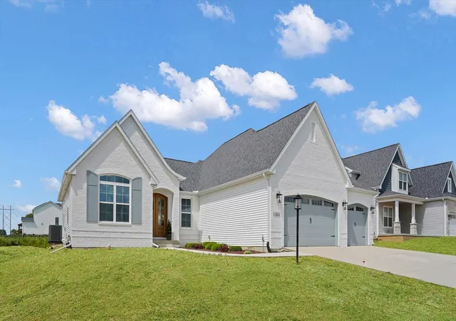 Photo 70 of Single family home for sale at 1203 Willowgrove Ln, Mahomet, IL 61853 | MLS# 12717506 | Listing updated on 2026-09-07