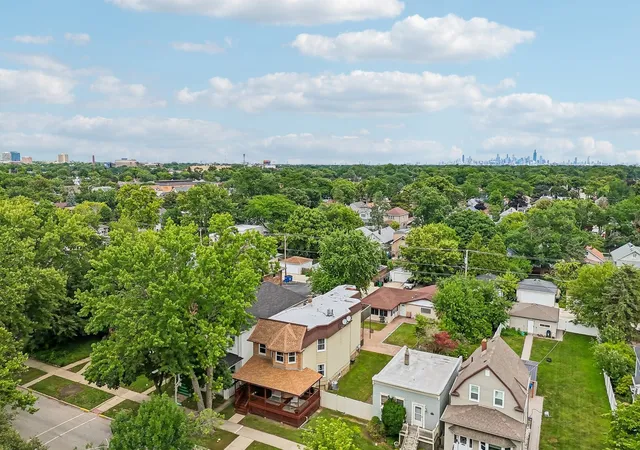 Listing Photo 2 - Condo for sale in building located at 1034 Dunlop Ave, Forest Park, IL 60130 - Unit #