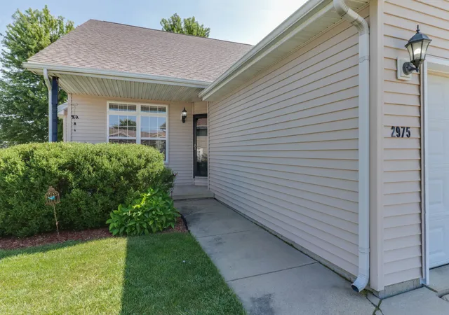 Photo 2 of Townhouse for sale at 2975 Benson Ln, Normal, IL 61761 | MLS# 12725391 | Listing updated on 2026-09-08