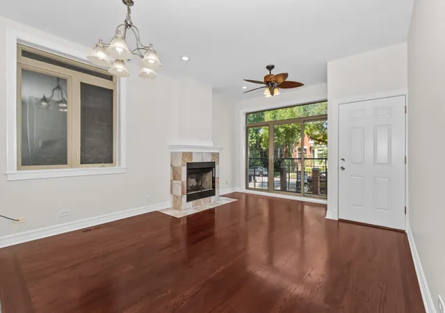 Listing Photo 4 - Condo for sale in building located at 2645 W Haddon Ave, Chicago, IL 60622 - Unit #1
