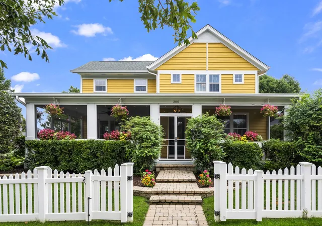 Photo 1 of Single family home for sale at 200 Ranney Ave, Vernon Hills, IL 60061 | MLS# 12728303 | Listing updated on 2026-09-08
