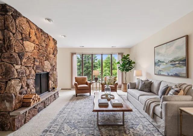 Photo 2 of Condo for sale at 125 Boardwalk Pl #201, Park Ridge, IL 60068 | MLS# 12729459 | Listing updated on 2026-09-02