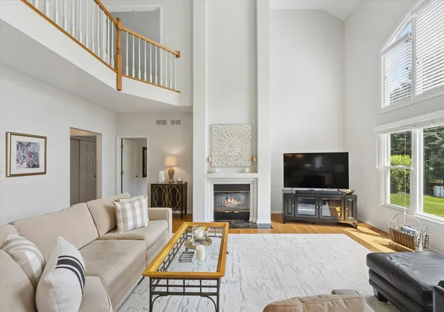 Photo 2 of Single family home for sale at 1400 Monarch Cir, Naperville, IL 60564 | MLS# 12730381 | Listing updated on 2026-09-03