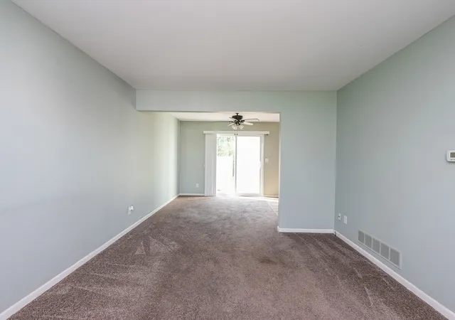 Photo 3 of Condo for sale at 10 Briarcliff Ct #10, Bourbonnais, IL 60914 | MLS# 12733984 | Listing updated on 2026-09-09
