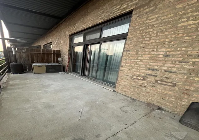 Photo 21 of Condo for sale at 2525 N Sheffield Ave #3e, Chicago, IL 60614 | MLS# 12734713 | Listing updated on 2026-09-07