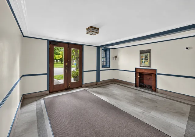 Photo 3 of Condo for sale at 5100 S Hyde Park Blvd #2D, Chicago, IL 60615 | MLS# 12734957 | Listing updated on 2026-09-08