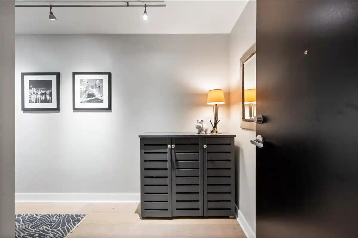 Listing Photo 2 - Condo for sale in 505 N Mcclurg Ct located at 505 N Mcclurg Ct, Chicago, IL 60611 - Unit #3706