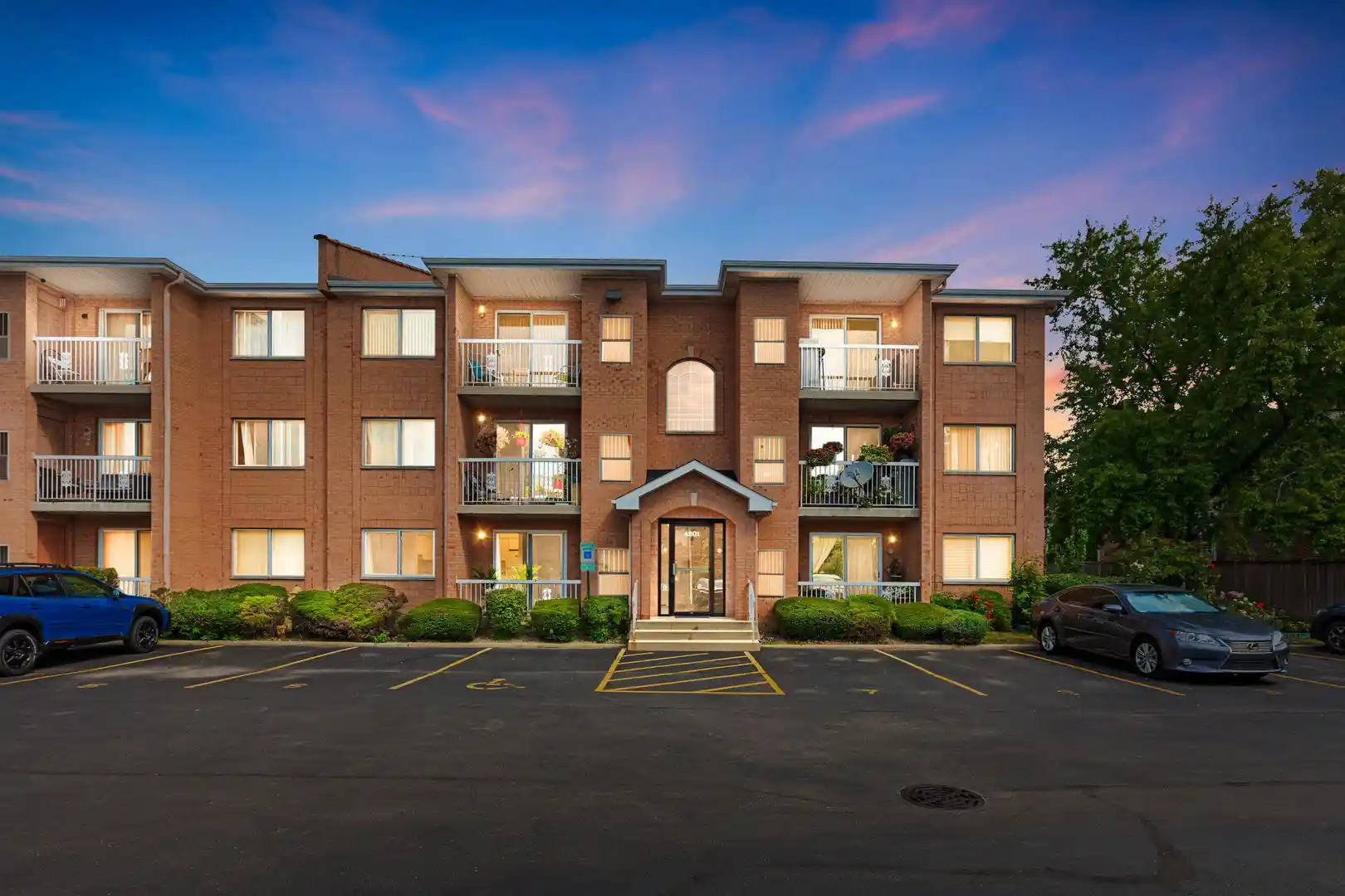 Listing Photo 16 - Condo for sale in 4201 Quinlan Rd located at 4201 Quinlan Rd, Glenview, IL 60025 - Unit #102B