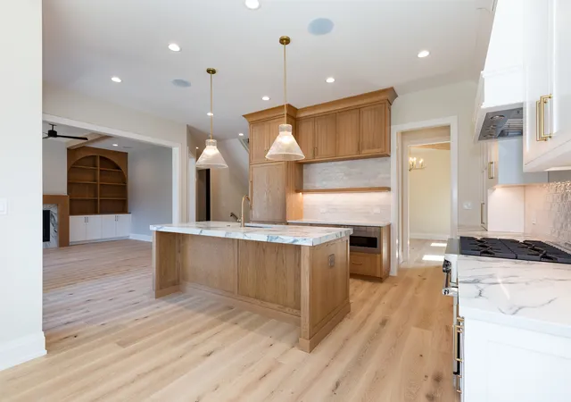 Photo 3 of Single family home for sale at 234 N Evergreen Ave, Elmhurst, IL 60126 | MLS# 12737823 | Listing updated on 2026-09-07