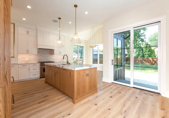 Photo 4 of Single family home for sale at 234 N Evergreen Ave, Elmhurst, IL 60126 | MLS# 12737823 | Listing updated on 2026-09-07