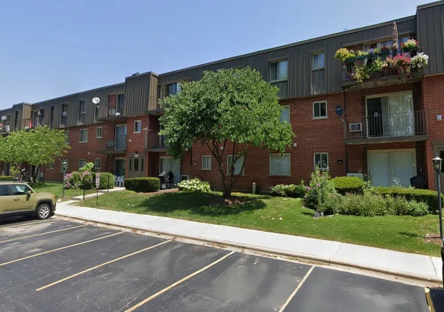 Photo 1 of Condo for sale at 578 Fairway View Dr #3B, Wheeling, IL 60090 | MLS# 12737890 | Listing updated on 2026-09-01