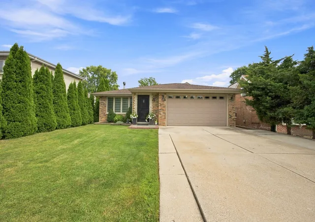 Photo 3 of Single family home for sale at 9307 S 81st Court, Hickory Hills, IL 60457 | MLS# 12740222 | Listing updated on 2026-10-05