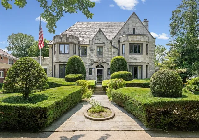 Photo 1 of Single family home for sale at 755 Michigan Ave, Wilmette, IL 60091 | MLS# 12740434 | Listing updated on 2026-09-08