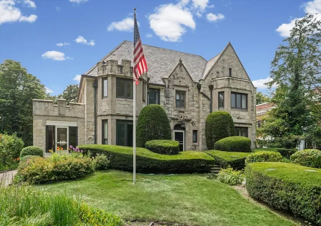 Photo 2 of Single family home for sale at 755 Michigan Ave, Wilmette, IL 60091 | MLS# 12740434 | Listing updated on 2026-09-08