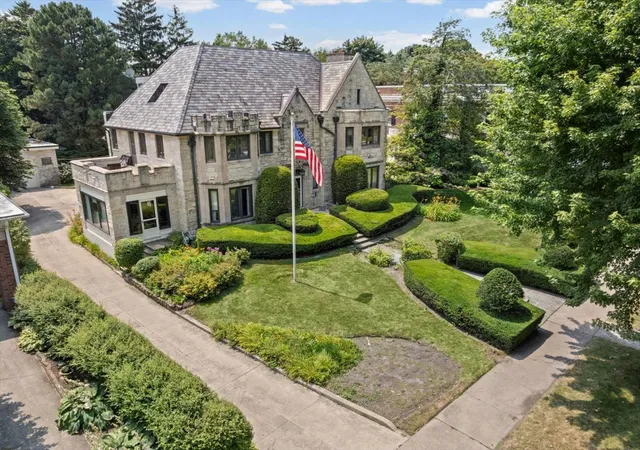 Photo 3 of Single family home for sale at 755 Michigan Ave, Wilmette, IL 60091 | MLS# 12740434 | Listing updated on 2026-09-08