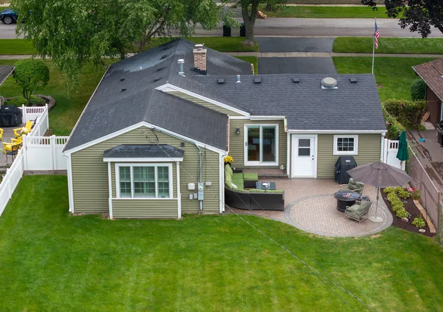 Photo 2 of Single family home for sale at 323 S Benton St, Palatine, IL 60067 | MLS# 12741504 | Listing updated on 2026-09-04