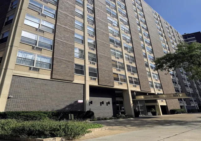 Photo 1 of Condo for sale at 3033 N Sheridan Rd #903, Chicago, IL 60657 | MLS# 12741667 | Listing updated on 2026-09-21