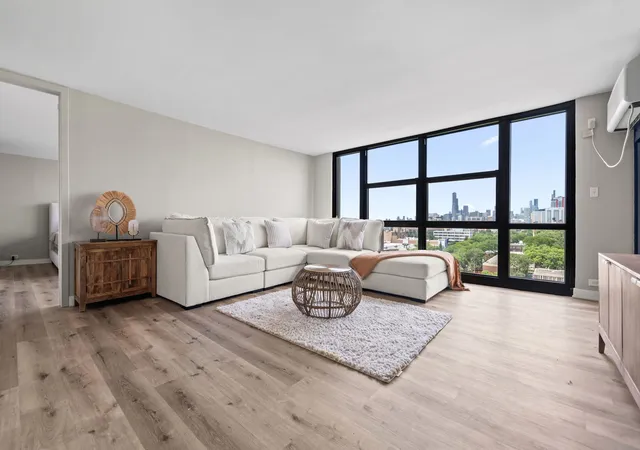 Photo 3 of Condo for sale at 2901 S Michigan Ave #808-809, Chicago, IL 60616 | MLS# 12741814 | Listing updated on 2026-09-07