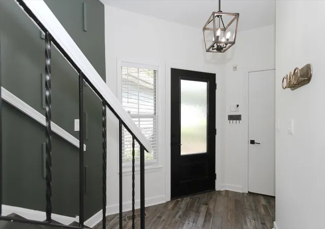 Photo 3 of Townhouse for sale at 1335 Cranbrook Ct, Schaumburg, IL 60193 | MLS# 12741967 | Listing updated on 2026-09-04
