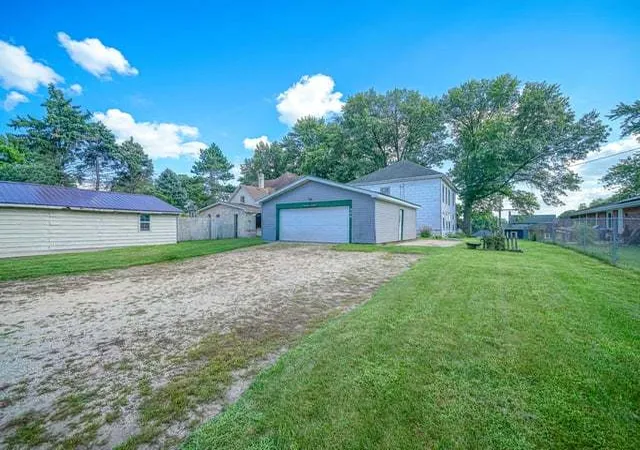 Photo 2 of Single family home for sale at 904 N 3rd Street, Ashton, IL 61006 | MLS# 12742516 | Listing updated on 2026-09-08