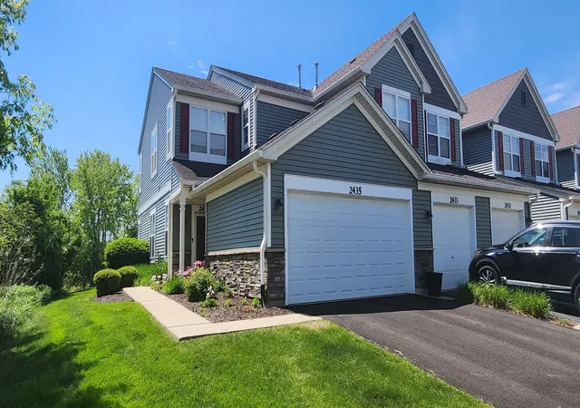 Photo 2 of Condo for sale at 2435 Golf Ridge Cir #2435, Naperville, IL 60563 | MLS# 12742720 | Listing updated on 2026-09-23