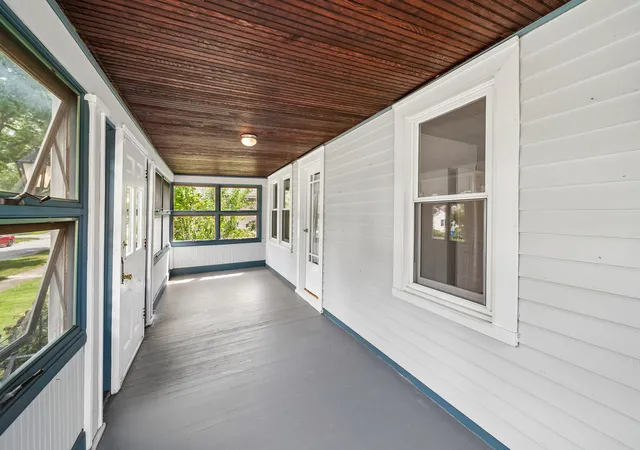 Photo 3 of Single family home for sale at 208 N Grant St, Westmont, IL 60559 | MLS# 12743210 | Listing updated on 2026-09-08