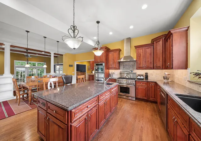 Photo 3 of Single family home for sale at 415 Ranch Rd, Wheaton, IL 60187 | MLS# 12744113 | Listing updated on 2026-09-06
