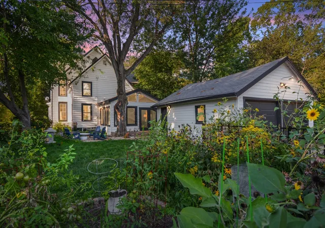 Photo 2 of Single family home for sale at 1317 E Grove St, Bloomington, IL 61701 | MLS# 12744582 | Listing updated on 2026-09-08