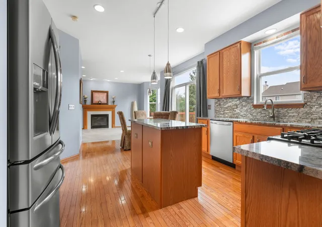 Photo 3 of Single family home for sale at 1942 W River Oaks Dr, Round Lake, IL 60073 | MLS# 12744810 | Listing updated on 2026-10-05