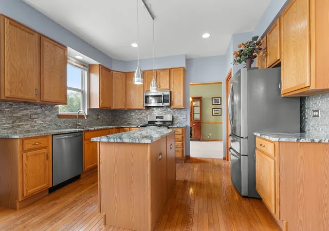 Photo 4 of Single family home for sale at 1942 W River Oaks Dr, Round Lake, IL 60073 | MLS# 12744810 | Listing updated on 2026-10-05