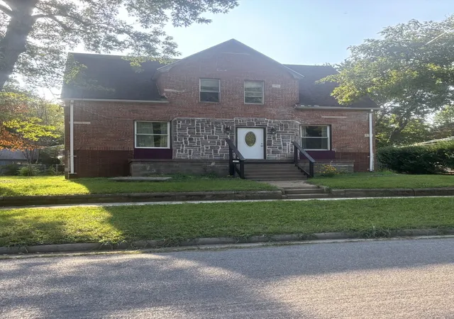 Photo 1 of Single family home for sale at 815 N 22nd Street, Murphysboro, IL 62966 | MLS# 12745459 | Listing updated on 2026-09-07