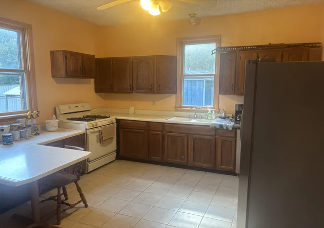 Photo 2 of Single family home for sale at 815 N 22nd Street, Murphysboro, IL 62966 | MLS# 12745459 | Listing updated on 2026-09-07