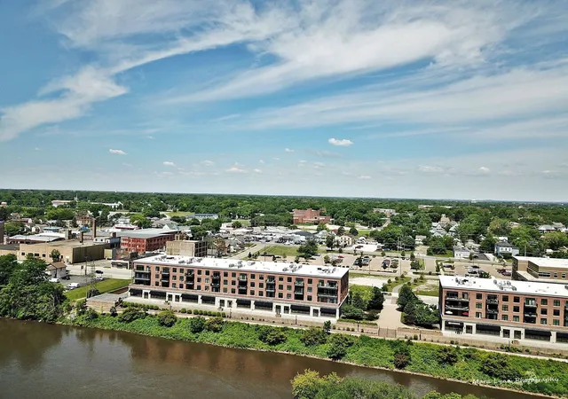 Photo 18 of Condo for sale at 160 S River St #206, Aurora, IL 60506 | MLS# 12745542 | Listing updated on 2026-09-07