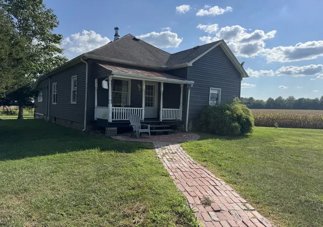 Photo 1 of Single family home for sale at 14496 Summers Rd, Benton, IL 62812 | MLS# 12745616 | Listing updated on 2026-09-07