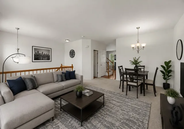 Photo 4 of Townhouse for sale at 1005 Alberta Rd, Elgin, IL 60124 | MLS# 12745668 | Listing updated on 2026-09-07