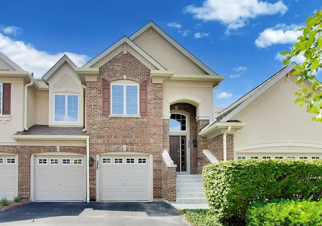 Photo 1 of Townhouse for sale at 577 Harvey Lake Dr, Vernon Hills, IL 60061 | MLS# 12745681 | Listing updated on 2026-09-03