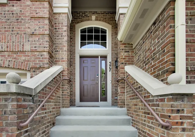 Photo 2 of Townhouse for sale at 577 Harvey Lake Dr, Vernon Hills, IL 60061 | MLS# 12745681 | Listing updated on 2026-09-03