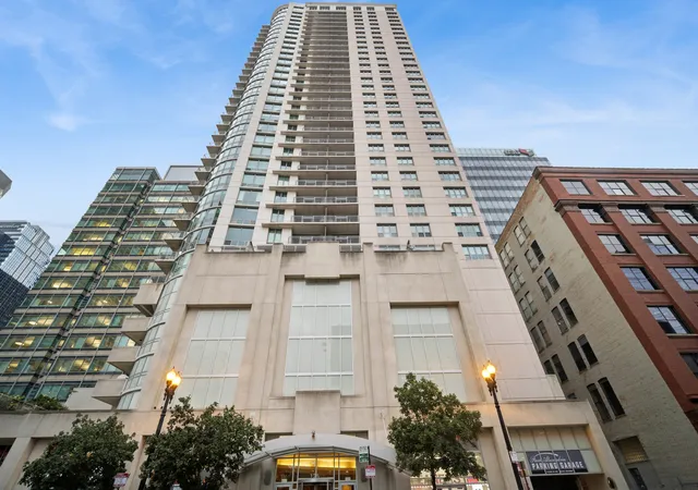 Photo 1 of Condo for sale at 125 S Jefferson St #2310, Chicago, IL 60661 | MLS# 12746177 | Listing updated on 2026-09-07