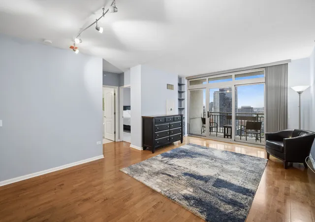 Photo 3 of Condo for sale at 125 S Jefferson St #2310, Chicago, IL 60661 | MLS# 12746177 | Listing updated on 2026-09-07