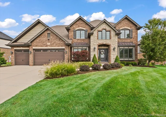 Photo 2 of Single family home for sale at 8580 Stone Crk Blvd, Frankfort, IL 60423 | MLS# 12746232 | Listing updated on 2026-09-07