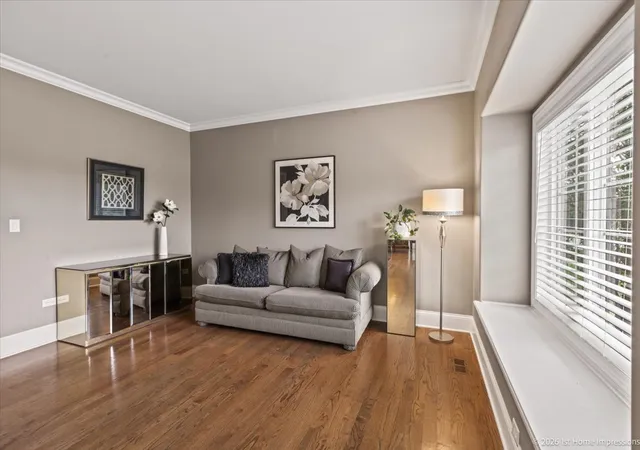 Photo 4 of Single family home for sale at 8580 Stone Crk Blvd, Frankfort, IL 60423 | MLS# 12746232 | Listing updated on 2026-09-07