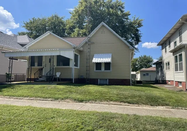 Photo 1 of Sale Pending at 210 N Oak St, Villa Grove, IL 61956 | MLS# 12746254 | Listing updated on 2026-09-04