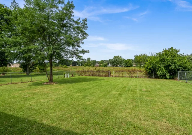 Photo 32 of Sale Pending at 614 Overland Trl, Rockford, IL 61101 | MLS# 12746298 | Listing updated on 2026-09-03
