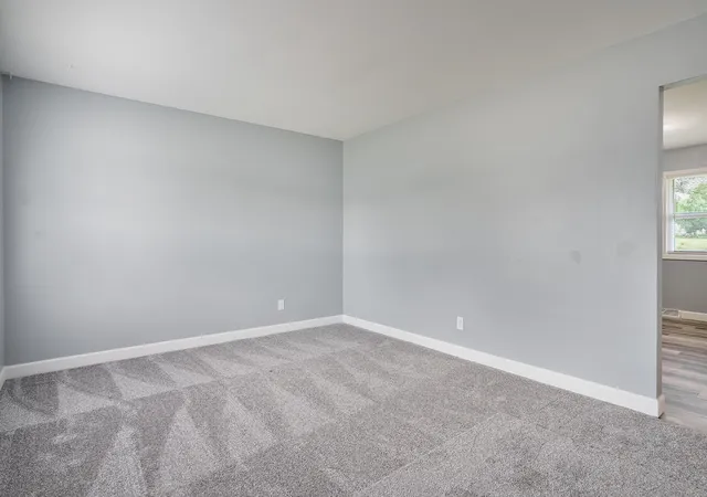 Photo 4 of Sale Pending at 614 Overland Trl, Rockford, IL 61101 | MLS# 12746298 | Listing updated on 2026-09-03