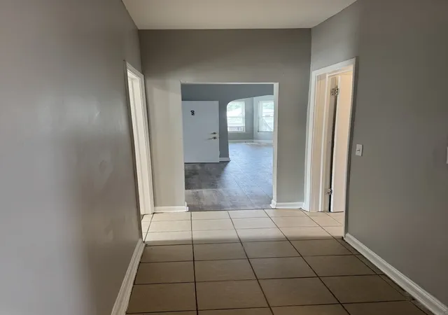 Listing Photo 4 - Condo for sale in building located at 707 E 92nd Pl, Chicago, IL 60619